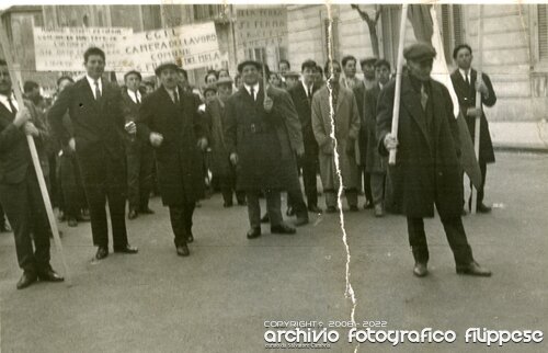 1974 manifestazione a Messina-3a